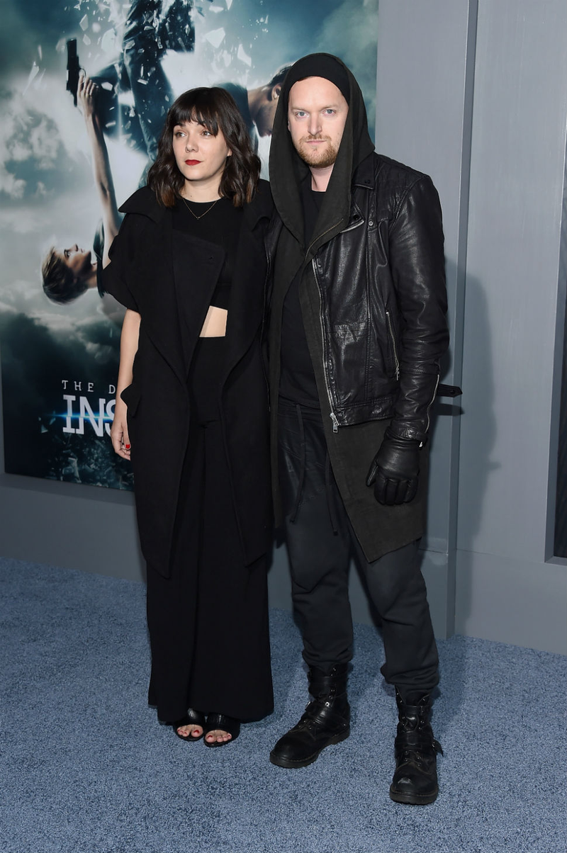 Illustration for article titled Chill Elegance and Babely Dudes At the Insurgent Premiere